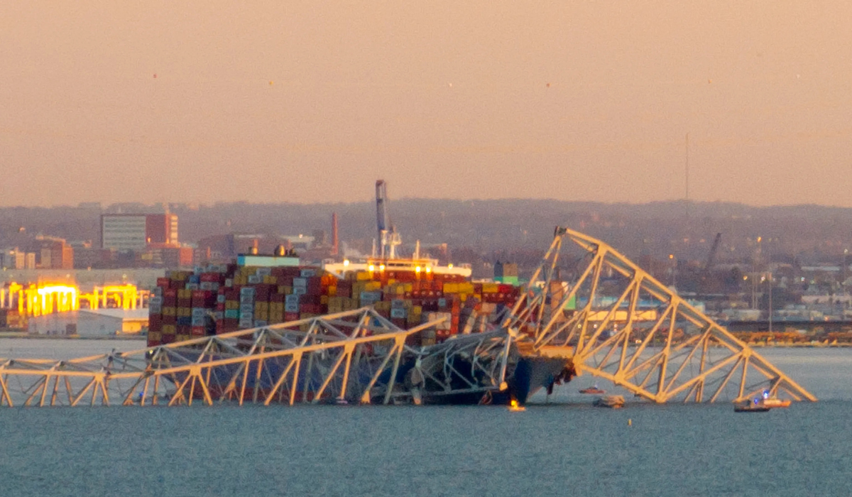 Nao Trinidad Bridge of Lions Collision